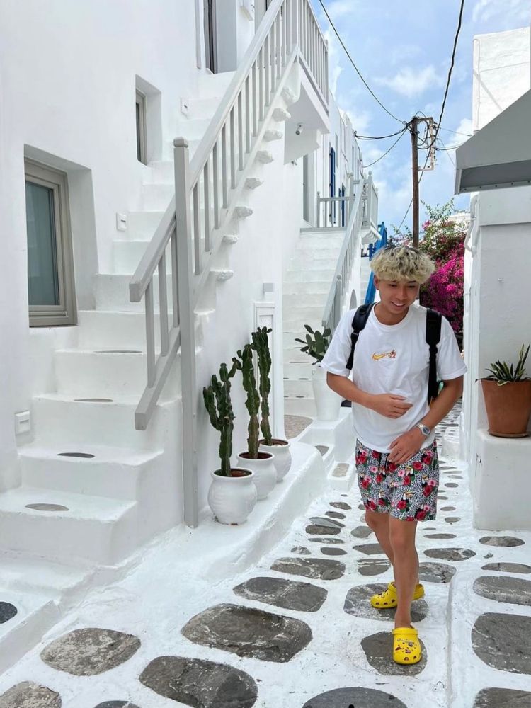 Charmander x Nike Adult Shirt