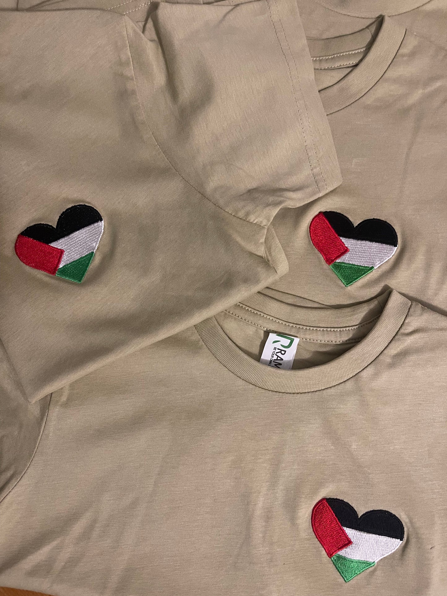 Palestine heart Kids Shirt - KHAKI